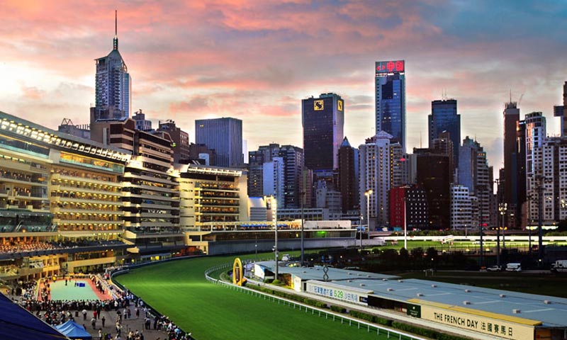 Honkongo „Happy Jockey Club“.